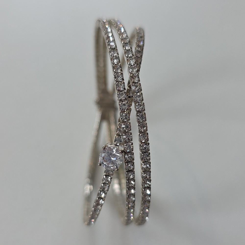 Elegant Fashion Bracelet - Silver Triple Band Bangle with Gemstone